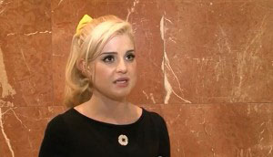 kelly-osbourne-huffpostuk-600